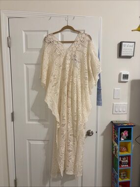 Cream Lace Maxi Kaftan